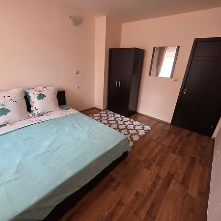 Апартаменты V-apartment 2 *
